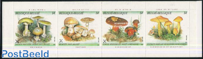 Mushrooms 4v in booklet