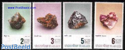 Minerals 4v